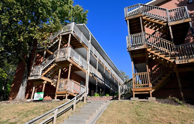 4644-4648 Cuming Street - Newly Remodeled 1 Bedroom apartments with high end finishes!!!!