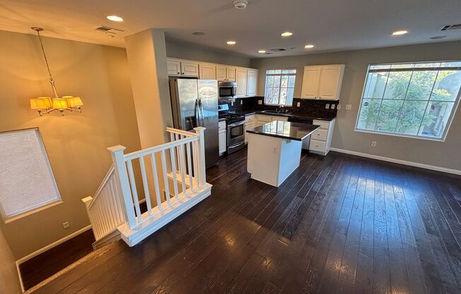 Beautiful Trilevel 3 Bed/3bath/2 car home located in Northwest Las Vegas --Enjoy Rent-Free Holidays!