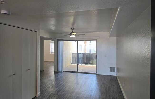 2 beds, 2 baths, 850 sqft, $1,450, Unit 213