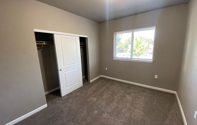 3 beds, 2 baths, 1,127 sqft, $1,790, Unit 207