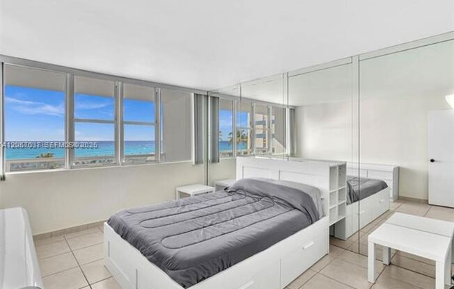 2 beds, 2 baths, $3,500, Unit # 206