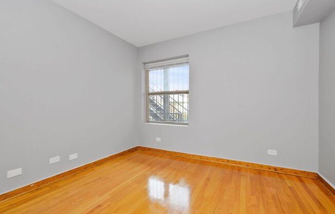 60th/Whipple (6000-02)