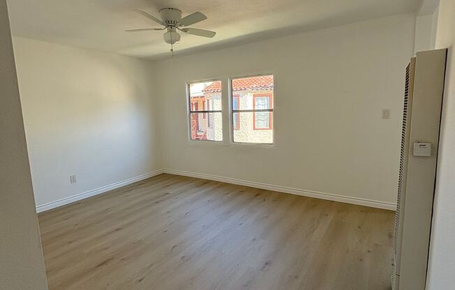 1 bed, 1 bath, 400 sqft, $1,695, Unit 6