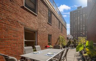 420 E 55 ST