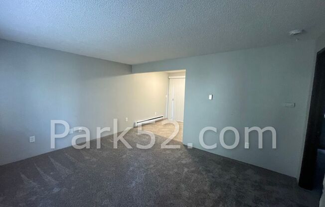 $500 Off First Full Month! -North Tacoma - 1st Floor 1 Bedroom 1 Bathroom Apartment