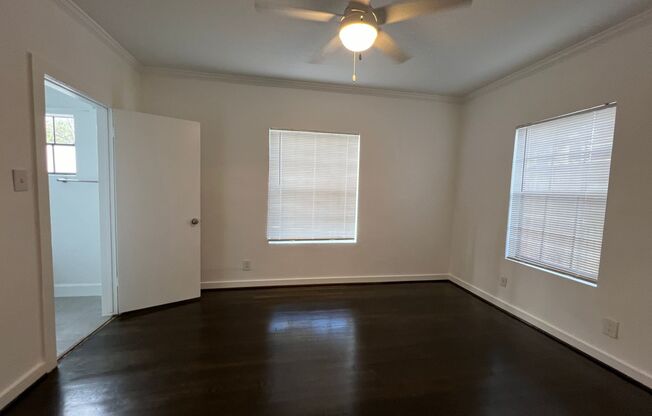 1 bed, 1 bath, 600 sqft, $1,100, Unit MAN21B