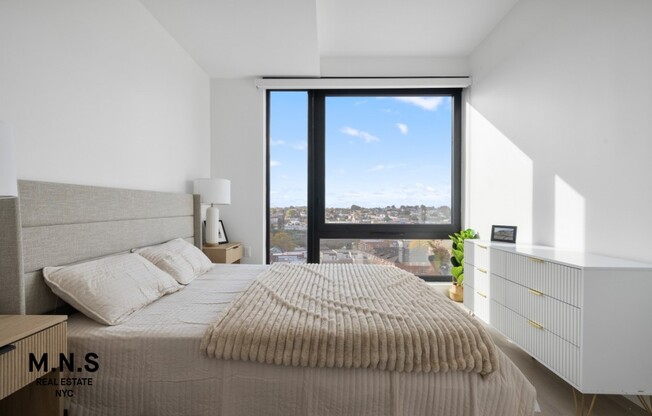 2 beds, 2 baths, $4,330, Unit 1101