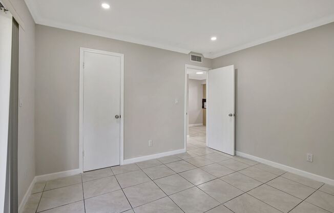 1 bed, 1 bath, 650 sqft, $1,850, Unit 5141-208