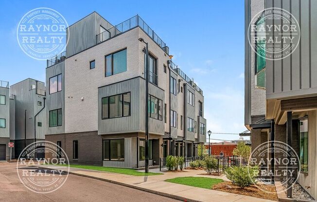 1007 HUNDLEY PL