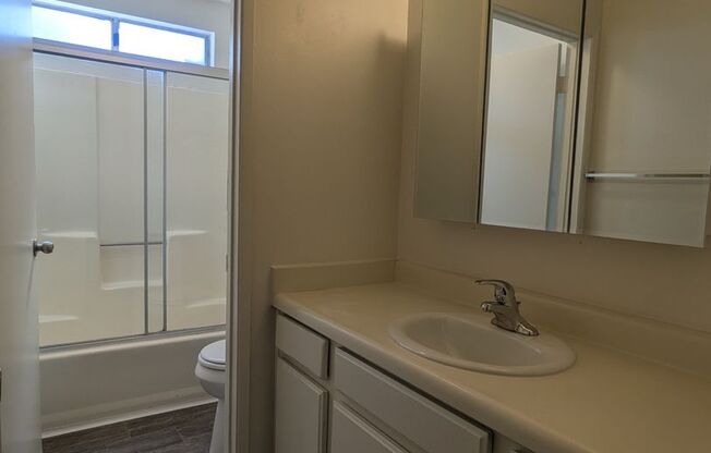 2 beds, 1 bath, $1,000, Unit #12