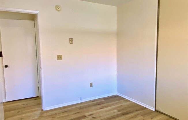 2 beds, 1 bath, 900 sqft, $2,500, Unit 202