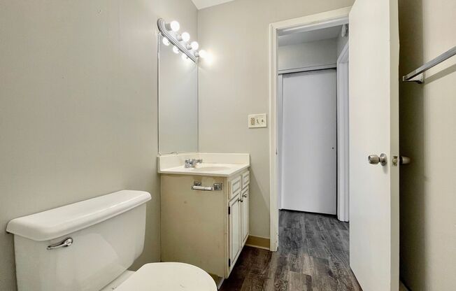 1 bed, 1 bath, 500 sqft, $925, Unit 154