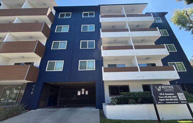 1 bed, 1 bath, 850 sqft, $2,298, Unit 205