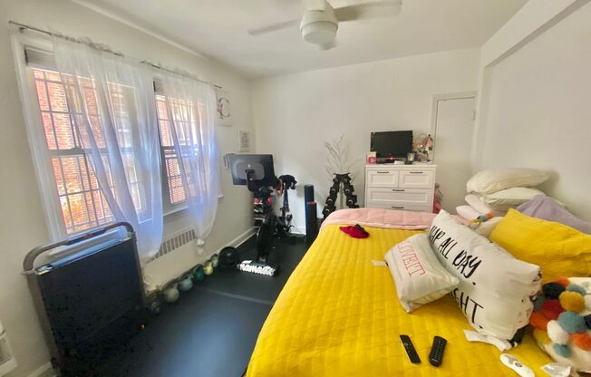1 bed, 1 bath, $1,995, Unit # 106