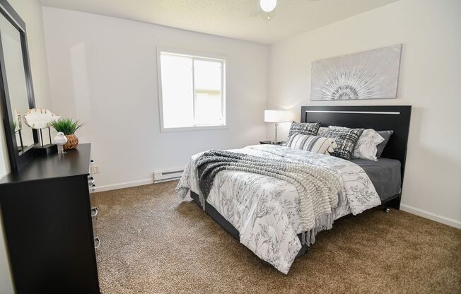 3 beds, 1 bath, $949, Unit 629 Maverick Lane