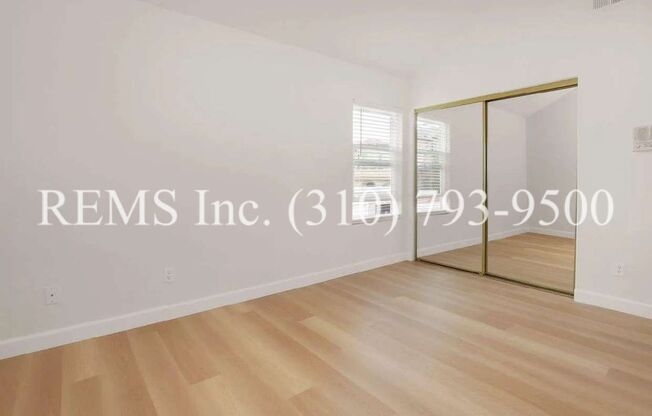 3 beds, 2.5 baths, $5,700, Unit # #A