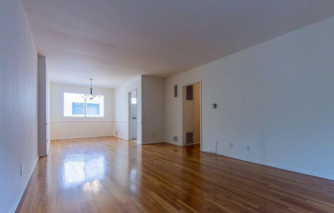 855 Sherbourne Drive