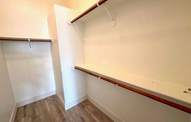 3 beds, 2 baths, $1,695, Unit # 1022