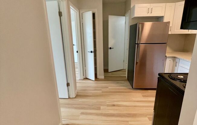 2 beds, 1 bath, 843 sqft, $1,650, Unit 5-5D