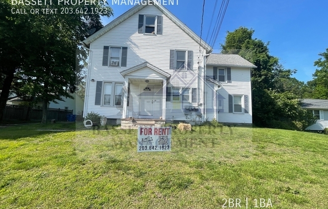 581 W WOODS RD