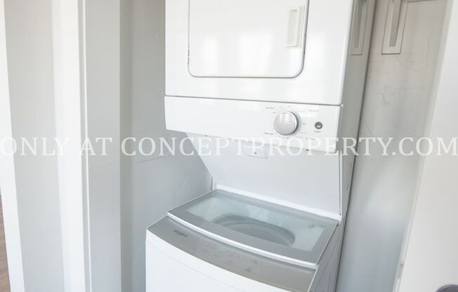 Studio, 1 bath, 285 sqft, $1,149, Unit 12