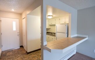 2 beds, 1 bath, 785 sqft, $1,095, Unit D104