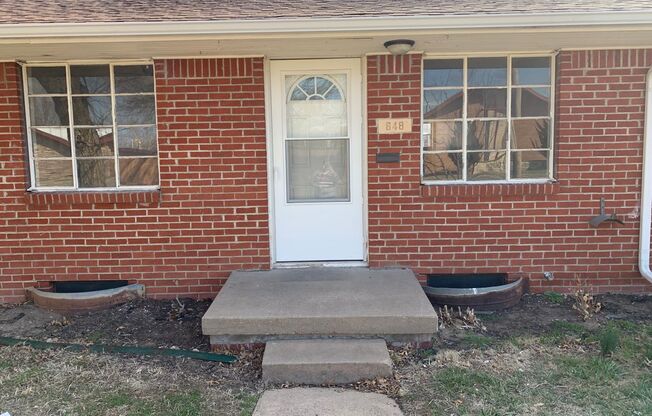 $525 - 1 bedroom/ 1 bathroom - Cozy fourplex