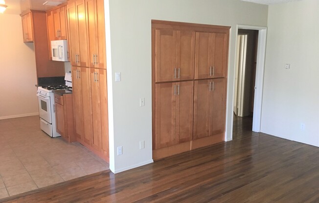 1 bed, 1 bath, 600 sqft, $1,750