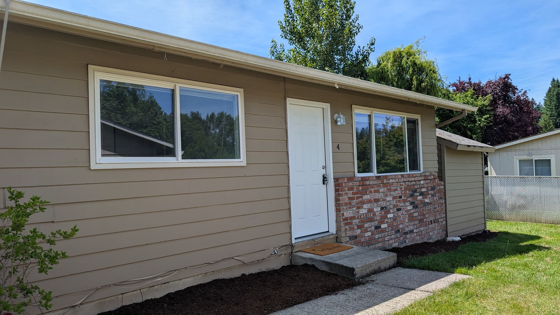 Great duplex unit in Sherwood!