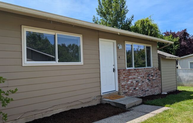 Great duplex unit in Sherwood!