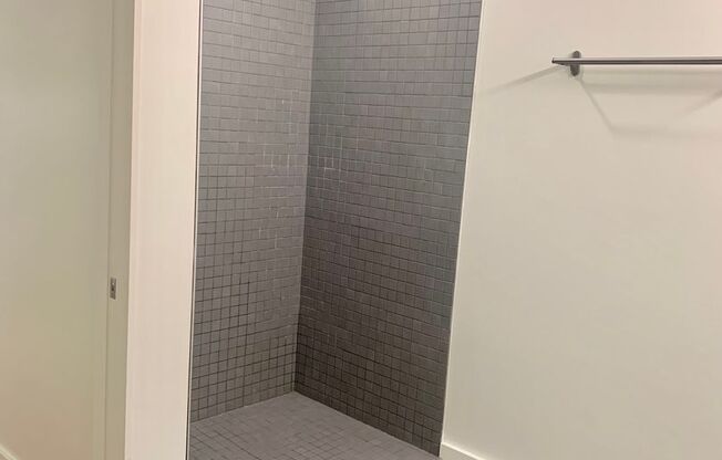 1 bed, 1 bath, 674 sqft, $1,395, Unit 510