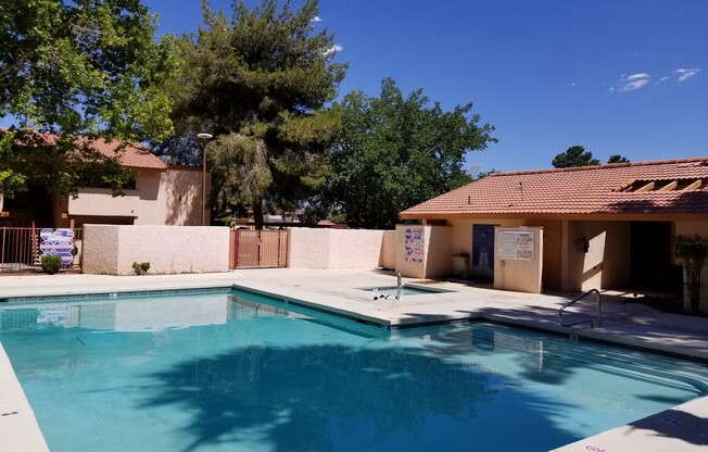 *HCVP considered*DOWNSTAIRS 1BD 1BA CONDO!