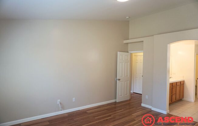 3 beds, 2 baths, $2,300