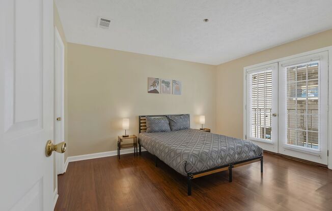 Vanderbilt Condo