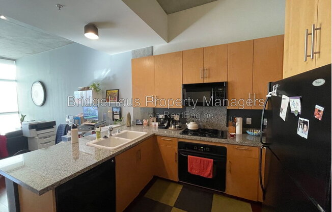Studio, 1 bath, 718 sqft, $2,200, Unit 409