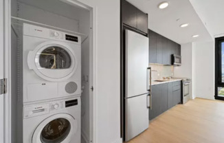1 bed, 1 bath, $4,900, Unit 4203