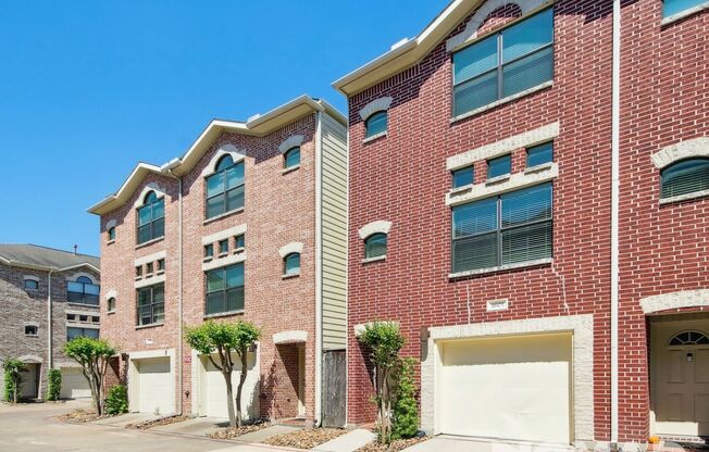 2 Bedroom 2 Bath 2 Car Garage Townhome