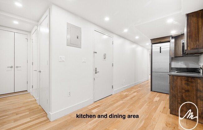 738 E 6 ST