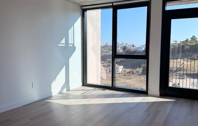 2 beds, 2 baths, 816 sqft, $4,349, Unit 505