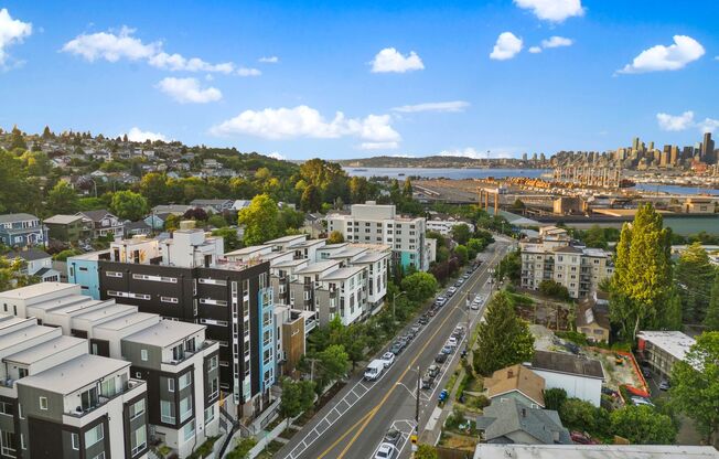Studio, 1 bath, 295 sqft, $1,295, Unit 205