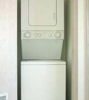 2 beds, 1 bath, 902 sqft, $1,110, Unit 688