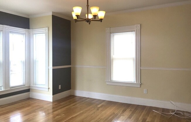 8 THAYER PL
