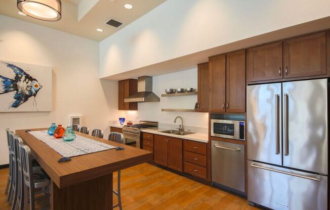 3 beds, 2 baths, 1,263 sqft, $1,930, Unit 243