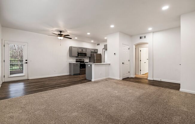 3 beds, 2 baths, 1,272 sqft, $2,125, Unit 231