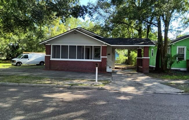 Completely renovated 4/2 Single Family home ! Available now!