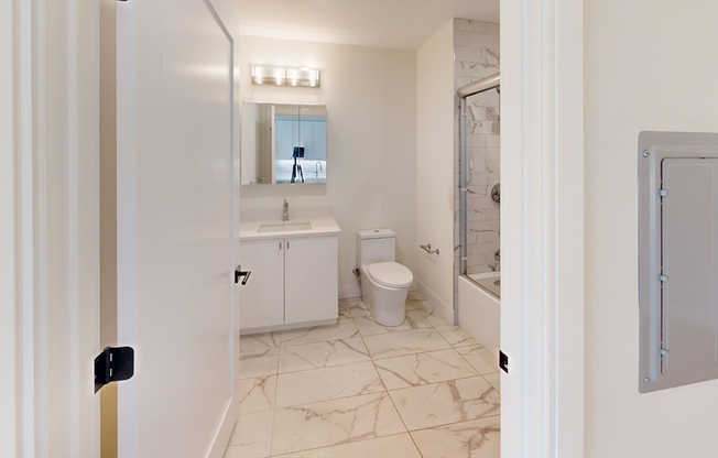 1 bed, 1 bath, 475 sqft, $2,975, Unit 402
