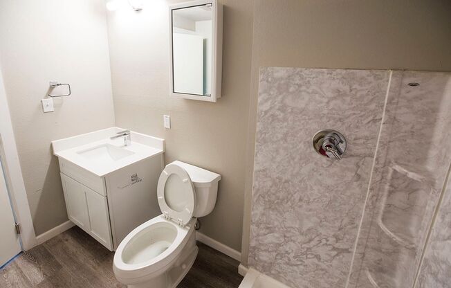 3 beds, 2 baths, $1,650, Unit 3/2