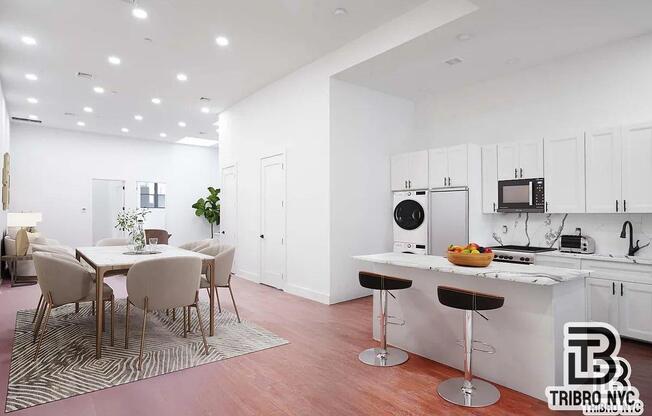 2 beds, 2 baths, $6,995, Unit 1