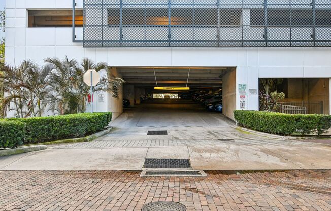 1 bed, 1 bath, $1,750, Unit Unit #808