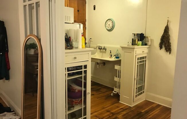 1 bed, 1 bath, 650 sqft, $1,050